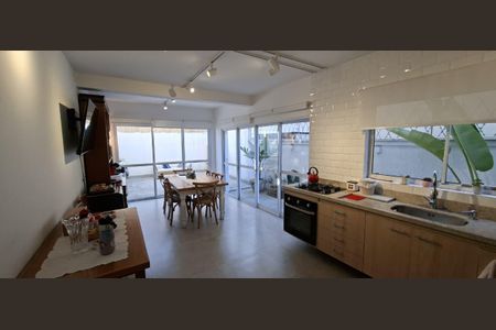 Sala de casa à venda com 3 quartos, 137m² em Jardim Namba, São Paulo