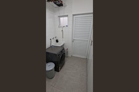 Área de serviço de casa à venda com 3 quartos, 137m² em Jardim Namba, São Paulo