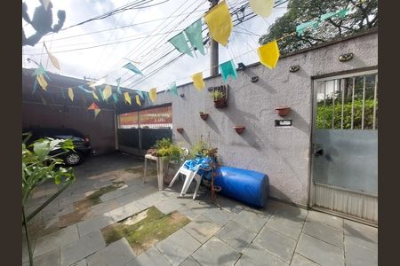 Garagem de casa à venda com 3 quartos, 128m² em Vila Friburgo, São Paulo