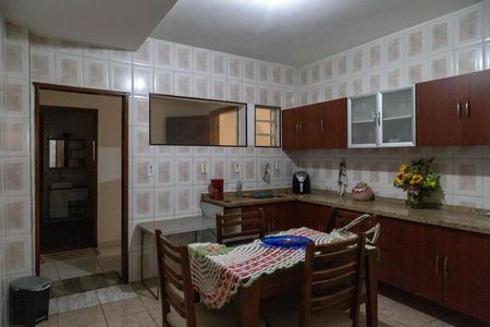 Cozinha de casa para alugar com 3 quartos, 300m² em Gopouva, Guarulhos