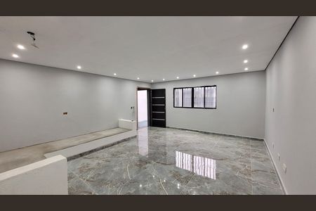 Sala de casa para alugar com 1 quarto, 86m² em Jardim Odete, Itaquaquecetuba