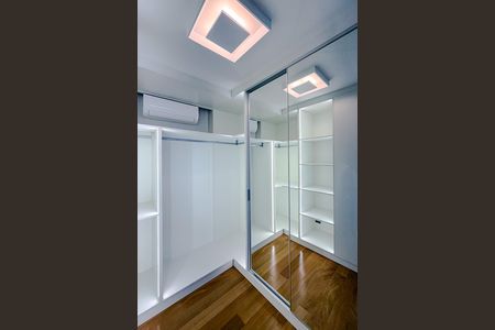 Apartamento à venda com 165m², 2 quartos e 3 vagasQuarto 2 - Suíte