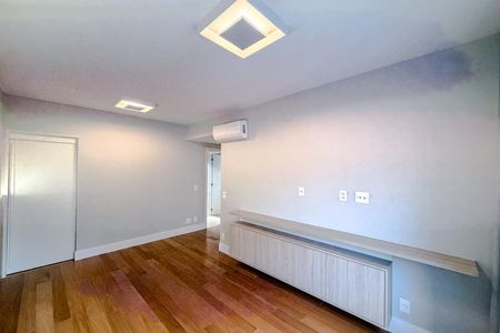 Apartamento à venda com 165m², 2 quartos e 3 vagasQuarto 2 - Suíte