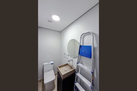 Apartamento à venda com 165m², 2 quartos e 3 vagasBanheiro de serviço