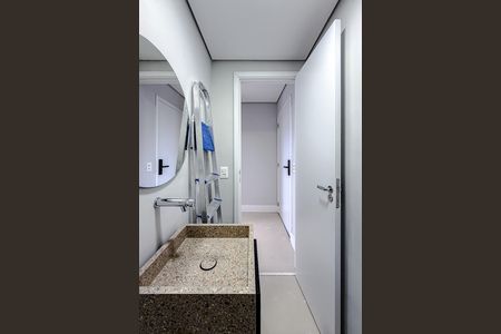 Apartamento à venda com 165m², 2 quartos e 3 vagasBanheiro de serviço