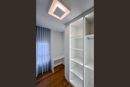 Apartamento à venda com 165m², 2 quartos e 3 vagasQuarto 2 - Suíte