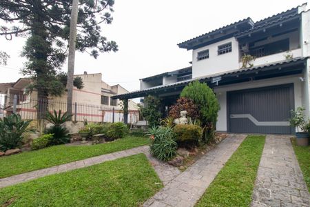 Fachada de casa para alugar com 4 quartos, 350m² em Camaquã, Porto Alegre