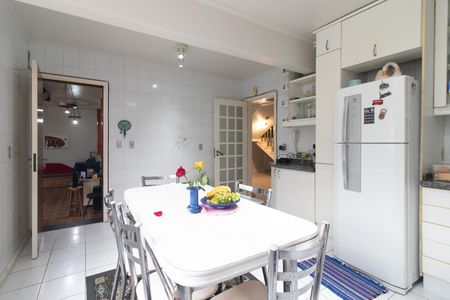 Cozinha de casa para alugar com 4 quartos, 350m² em Camaquã, Porto Alegre