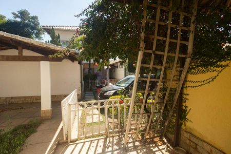 Vista da Sala de casa para alugar com 2 quartos, 163m² em Campo Grande, Rio de Janeiro