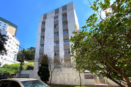 Apartamento à venda com 130m², 3 quartos e 2 vagasFachada