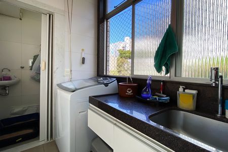 Apartamento à venda com 130m², 3 quartos e 2 vagasÁrea de Serviço