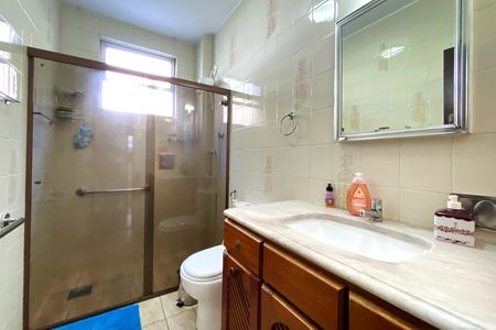 Apartamento à venda com 130m², 3 quartos e 2 vagasBanheiro da Suíte