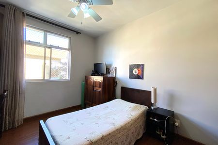Apartamento à venda com 130m², 3 quartos e 2 vagasQuarto 2