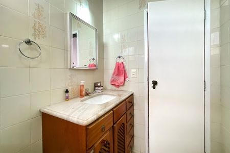 Apartamento à venda com 130m², 3 quartos e 2 vagasBanheiro da Suíte