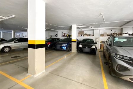 Apartamento à venda com 130m², 3 quartos e 2 vagasVagas