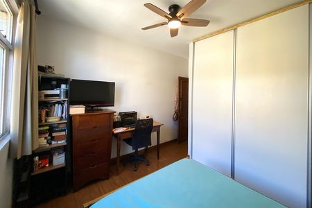 Apartamento à venda com 130m², 3 quartos e 2 vagasQuarto 3