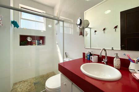 Apartamento à venda com 130m², 3 quartos e 2 vagasBanheiro