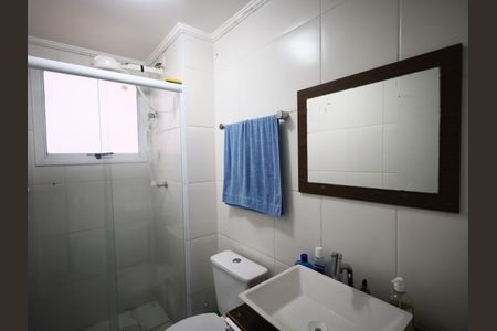 Banheiro de apartamento para alugar com 2 quartos, 51m² em Padroeira, Osasco