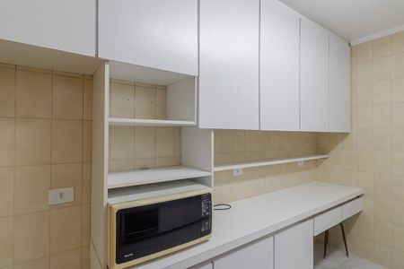 Cozinha de apartamento para alugar com 2 quartos, 80m² em Indianópolis, São Paulo