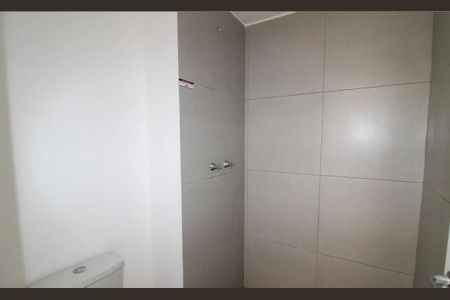 Banheiro de apartamento à venda com 1 quarto, 35m² em Ferreira, São Paulo