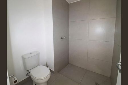 Banheiro de apartamento à venda com 1 quarto, 35m² em Ferreira, São Paulo