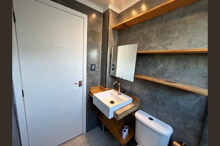 Banheiro de apartamento para alugar com 1 quarto, 90m² em Itararé, São Vicente