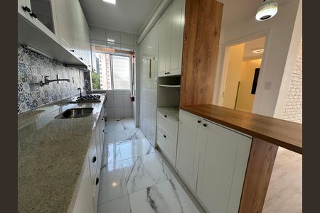 Cozinha de apartamento para alugar com 1 quarto, 90m² em Itararé, São Vicente