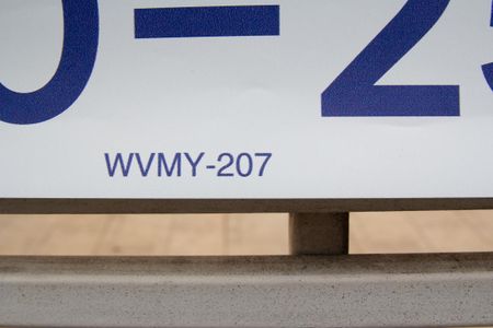 placa instalada WVMY-207 de casa de condomínio à venda com 2 quartos, 47m² em Vila Prudente, São Paulo