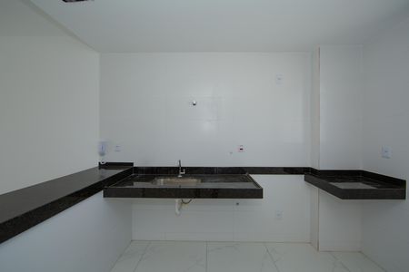 Apartamento à venda com 121m², 3 quartos e 2 vagas Apartamento à venda com 121m², 3 quartos e 2 vagasCOZINHA