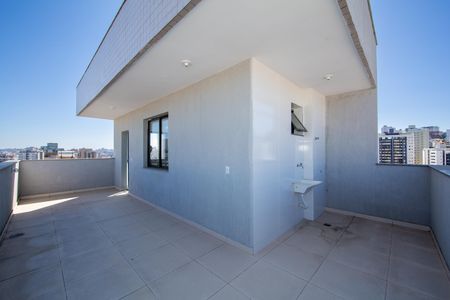 Apartamento à venda com 121m², 3 quartos e 2 vagas Apartamento à venda com 121m², 3 quartos e 2 vagasCOBERTURA