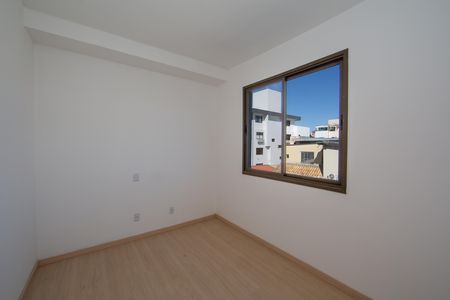 Apartamento à venda com 121m², 3 quartos e 2 vagas Apartamento à venda com 121m², 3 quartos e 2 vagasQUARTO1