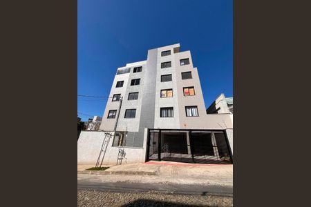Apartamento à venda com 121m², 3 quartos e 2 vagas Apartamento à venda com 121m², 3 quartos e 2 vagasFACHADA