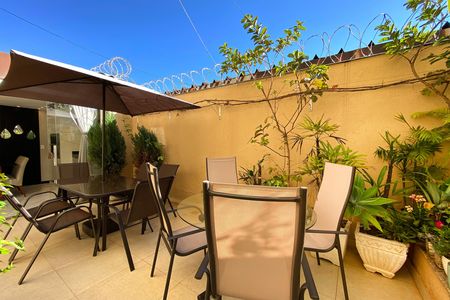 Área privativa de apartamento à venda com 2 quartos, 138m² em Sagrada Família, Belo Horizonte