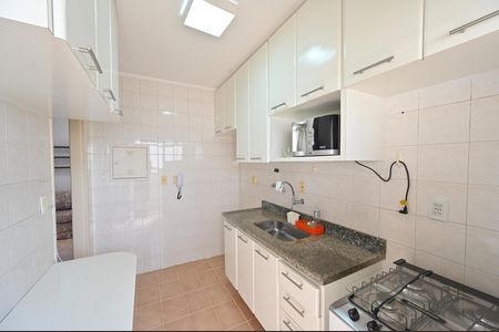 Apartamento à venda com 55m², 2 quartos e 1 vagaCozinha