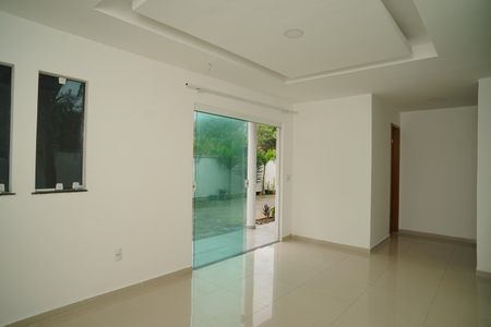 Sala de casa para alugar com 2 quartos, 85m² em Itaipuaçu, Maricá