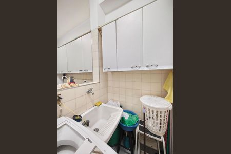 Apartamento para alugar com 74m², 2 quartos e 1 vaga Apartamento para alugar com 74m², 2 quartos e 1 vagaÁrea de serviço