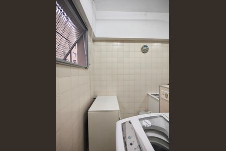 Área de serviço de apartamento para alugar com 2 quartos, 74m² em Ii, São Paulo