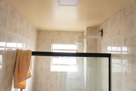 Banheiro de apartamento para alugar com 2 quartos, 50m² em Bela Vista São-carlense, São Carlos