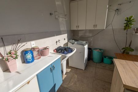 Casa para alugar com 220m², 2 quartos e sem vaga
