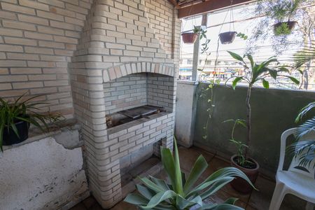 Casa para alugar com 220m², 2 quartos e sem vaga