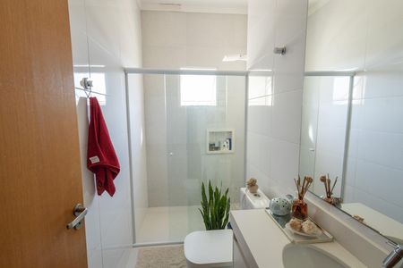 Casa para alugar com 220m², 2 quartos e sem vaga Casa para alugar com 220m², 2 quartos e sem vagaBanheiro Social