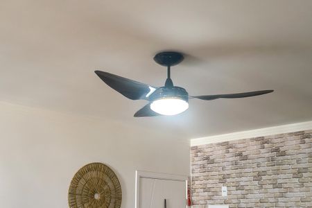 Apartamento para alugar com 100m², 2 quartos e 2 vagasDetalhe da Sala 