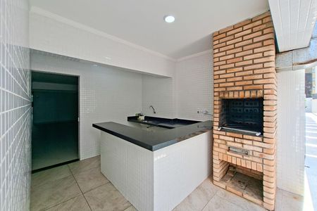 Apartamento para alugar com 100m², 2 quartos e 2 vagasÁrea comum - Churrasqueira