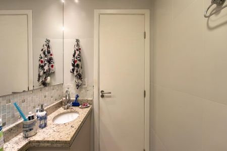Apartamento para alugar com 100m², 2 quartos e 2 vagasBanheiro