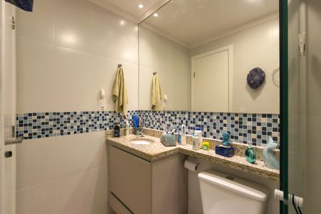 Apartamento para alugar com 100m², 2 quartos e 2 vagasBanheiro da Suíte 1 