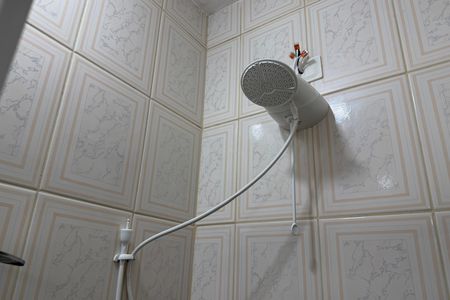Banheiro de apartamento para alugar com 1 quarto, 51m² em Gonzaga, Santos
