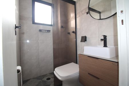 Banheiro de apartamento para alugar com 2 quartos, 77m² em Vila Nova Cachoeirinha, São Paulo