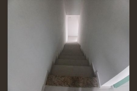 Casa para alugar com 3 quartos, 200m² em Conjunto Habitacional Jova Rural, São Paulo