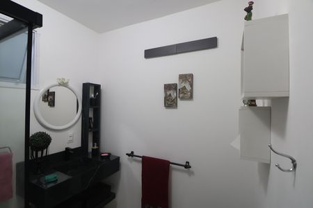 Banheiro de apartamento à venda com 1 quarto, 43m² em Centro, Canoas