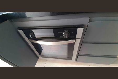 Cozinha de apartamento à venda com 2 quartos, 50m² em Jardim Roberto, Osasco